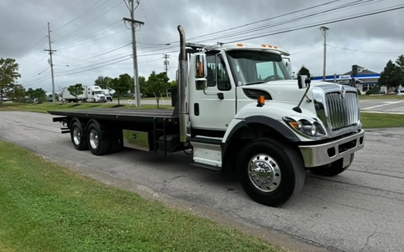 International (Navistar) WorkStar (7600/7400 Series) International (Navistar) WorkStar (7600/7400 Series) - image 3 of 5
