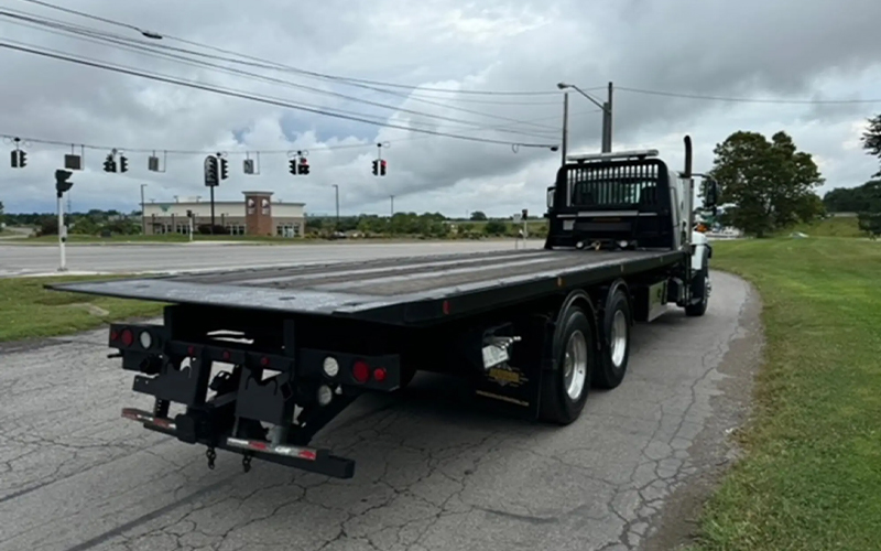 International (Navistar) WorkStar (7600/7400 Series) International (Navistar) WorkStar (7600/7400 Series) - image 4 of 5